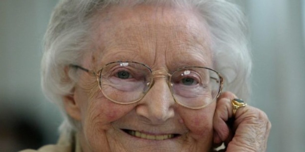 Dame Cicely Mary Saunders